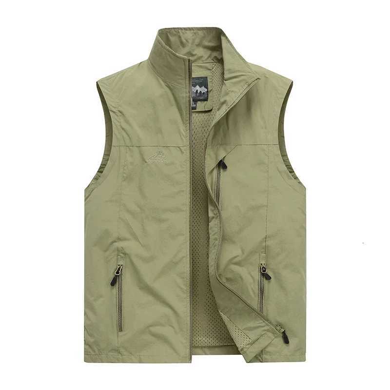 Spring Autumn Outdoor High Quality Fishing Leisure Windproof Breathable Tank Top Mens Fashion Trend Comfortable Cold proof Vest W251029