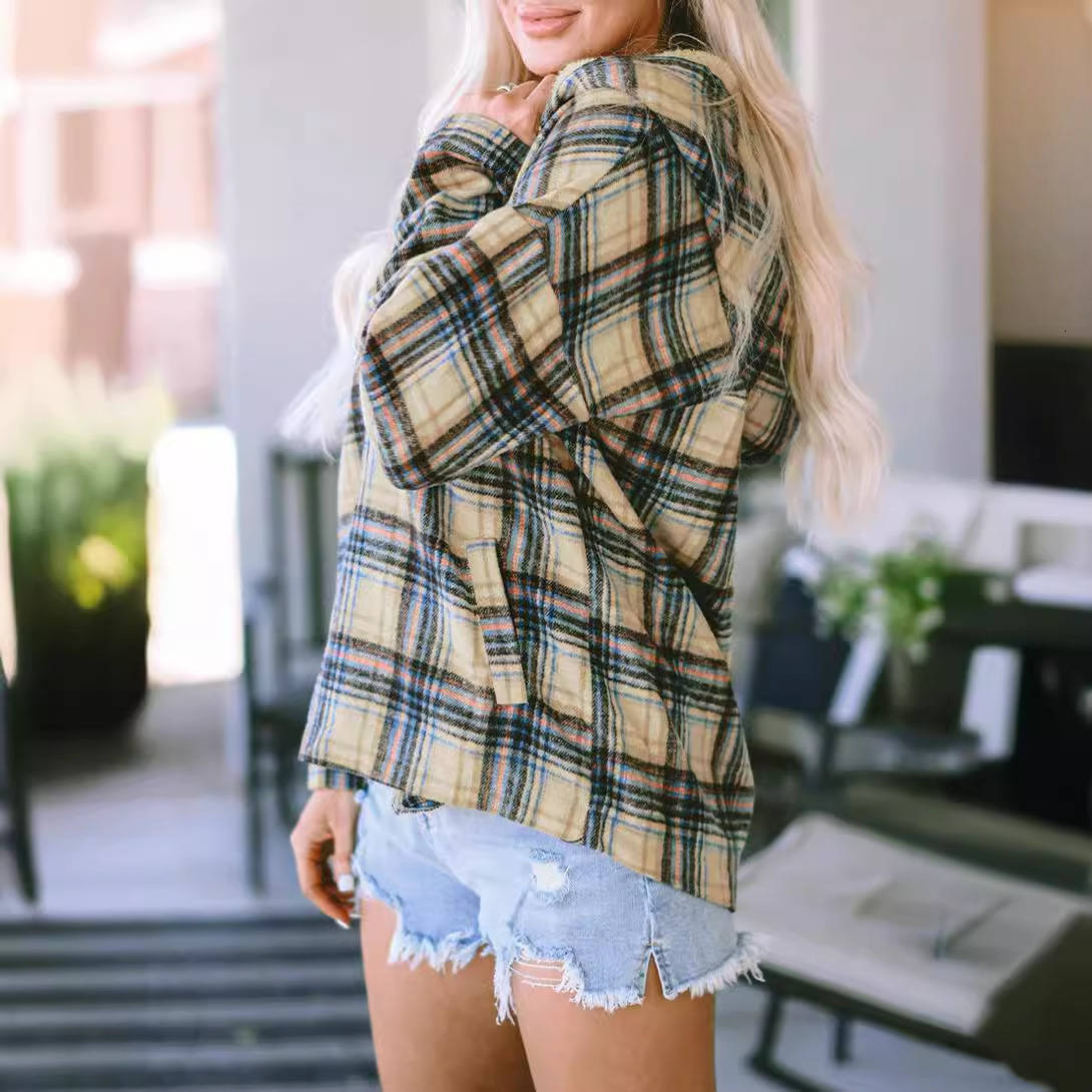 Autumn and Winter New Checkered Button Hooded Women's Sportswear Designer Hot Selling Loose Color Block Warm Knitted Women's Sweater