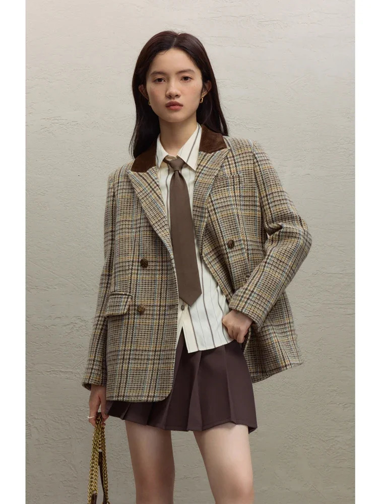 ZIQIAO 100 Wool Brown Retro Woolen Suit Jacket For Womens Winter Plaid Short Solid Women Jackets Casual 251028
