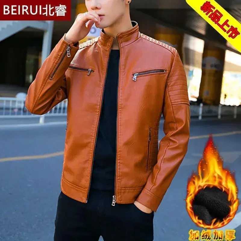 Autumn Winter Stand Collar Loose Casual PU Lether Jacket Male Add Velvet Warm Zipper Coat Men Trend Fashion Cardigan Top OutwearT251029