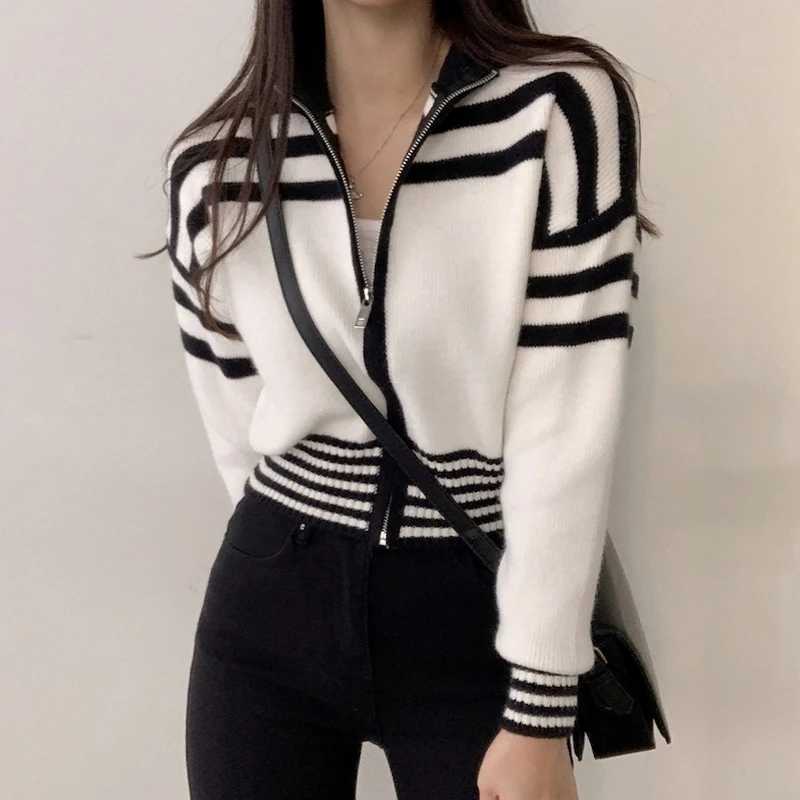 Vintage Contrast Striped Short Cardigan Autumn New Long Sleeve Zipper Knitting Sweater Fashion Street Casual Women ClothingT251028