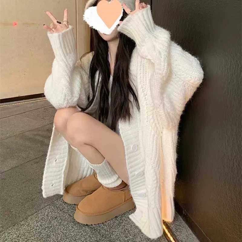 Korean White Knitted V Neck Cardigan Women Autumn Winter Warm Long Sleeve Cardigans Coats Woman Single Breasted Loose CardiganT251028