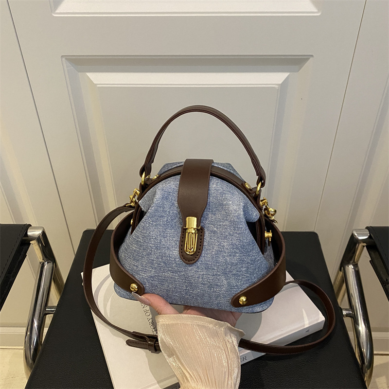 High-end Sense Luxury Bag Bag For Women 2025 New Trendy Versatile Fashion Handbag Crossbody Bag Simple Texture Designer Bag Shoulder Bag