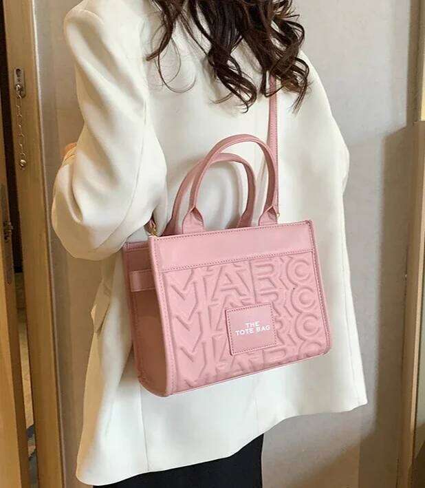 Stylish Tote - Spacious Work & Travel Purse with Artistic Prints, Versatile Shoulder Bag for Women