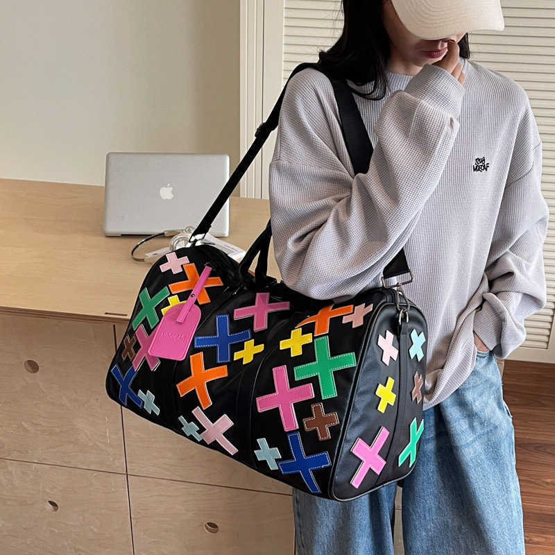 Fashionable PU embossed travel bag, women's handheld large capacity boarding bag, business travel sports, dry and wet separation storage, fitness