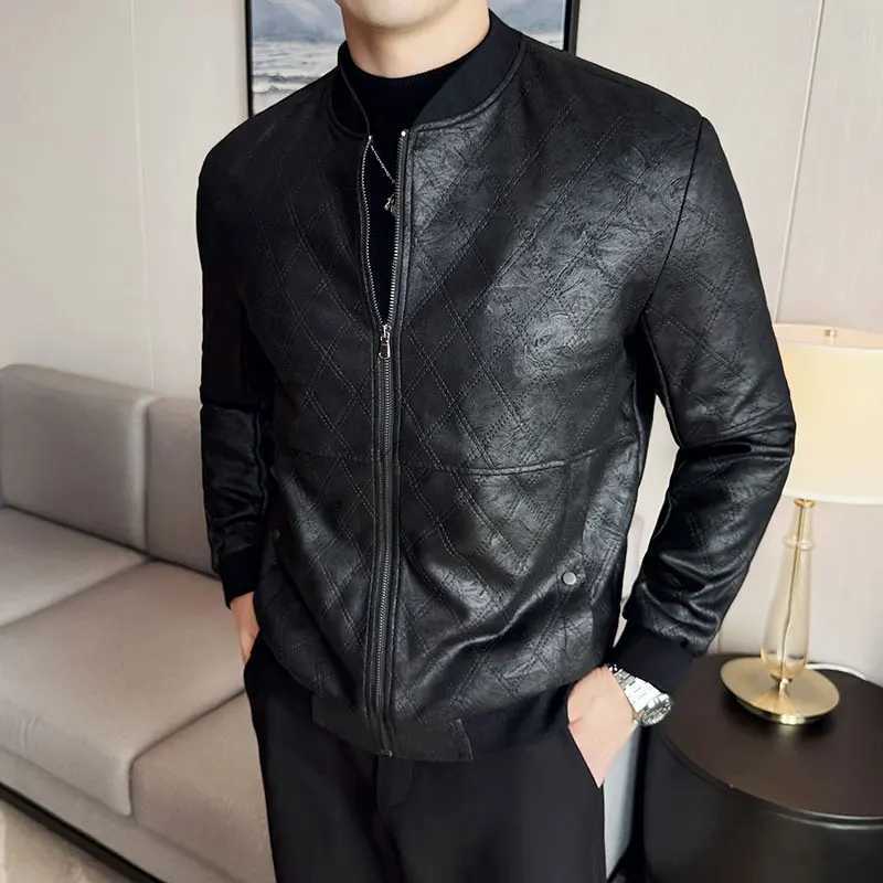 Autumn Fashion Plaid Stand Up Collar Leather Jacket for Men Highend Motorcycle Bike Jacket Casual Business Short Jacket 2024T251029