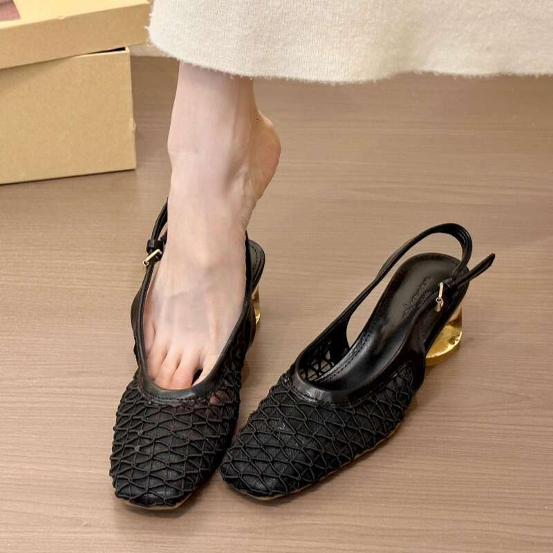 Modern Heroine Temperament Square Toe Designer Shoe Women's 2025 Spring New French Style Woven Backless Crystal Chunky Heel Non-Slip Single Shoe