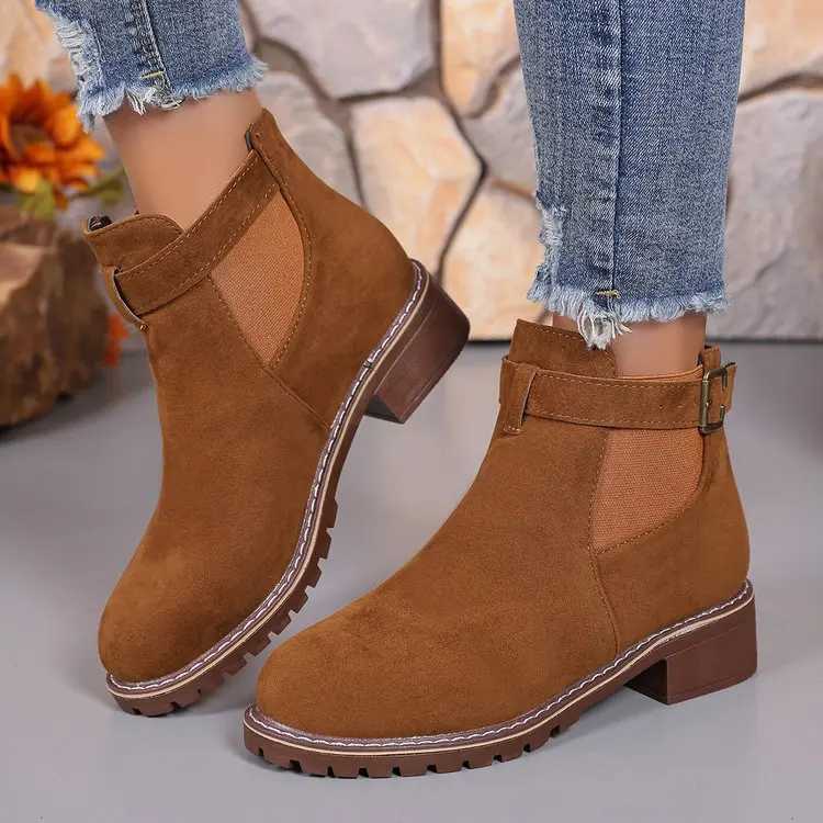Womens Shoes High Quality Belt Buckle Womens Boots Fashion Plus Size Modern Boots Women Hot Sale Round Toe Naked Boots Z251029