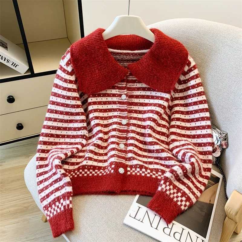 Autumn New Vintage Lapel Knitted Cardigan Outerwear Women Fashion Striped Sweater Cardigans Elegant Thicken Warm Knitwear JacketT251028