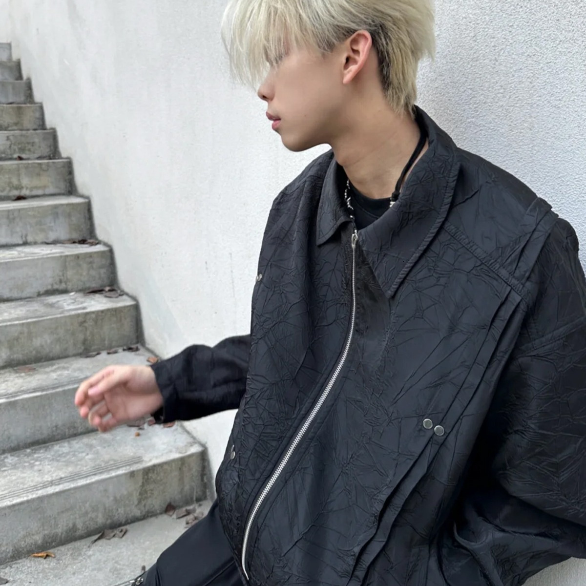Men's Jacket Spring And Autumn New American High Street Design With Pleats And Designer Jacket Metal Decorations Loose Bomber Jacket