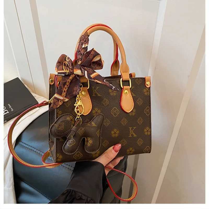 Chic Womens Handbag From Famous Designer Featuring Premium Leather With Timeless Appeal And Security Zip W251029