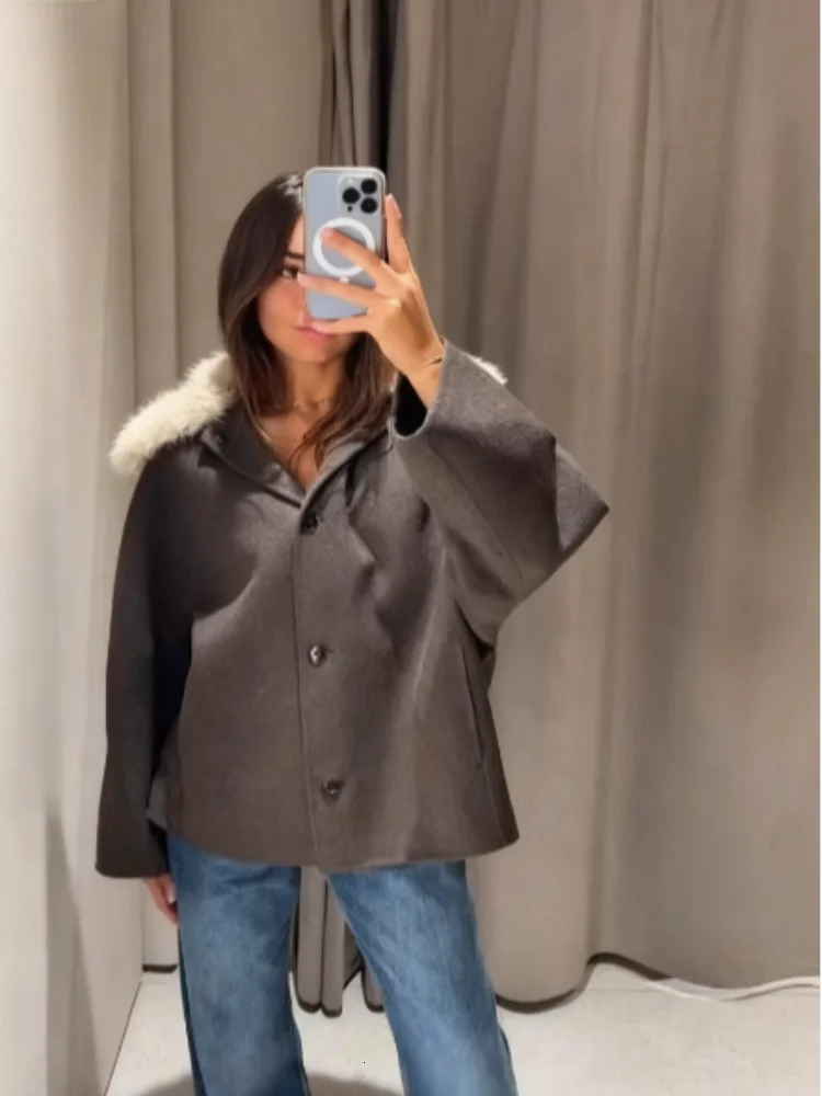 Fashion Womens Overcoat Faux Fur Collar Full Sleeve Single Breasted Female Loose Coats Autumn Chic Commute Lady Outwear 251028
