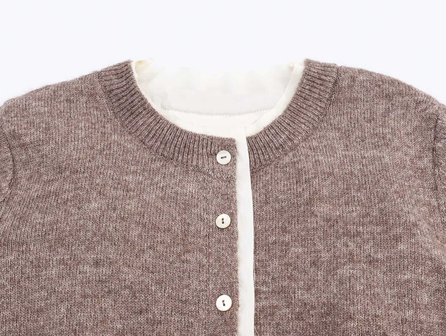 DEEABAE Korean version unique and super beautiful contrasting color round neck fake two short knitted sweaters cardigan jacketT251028