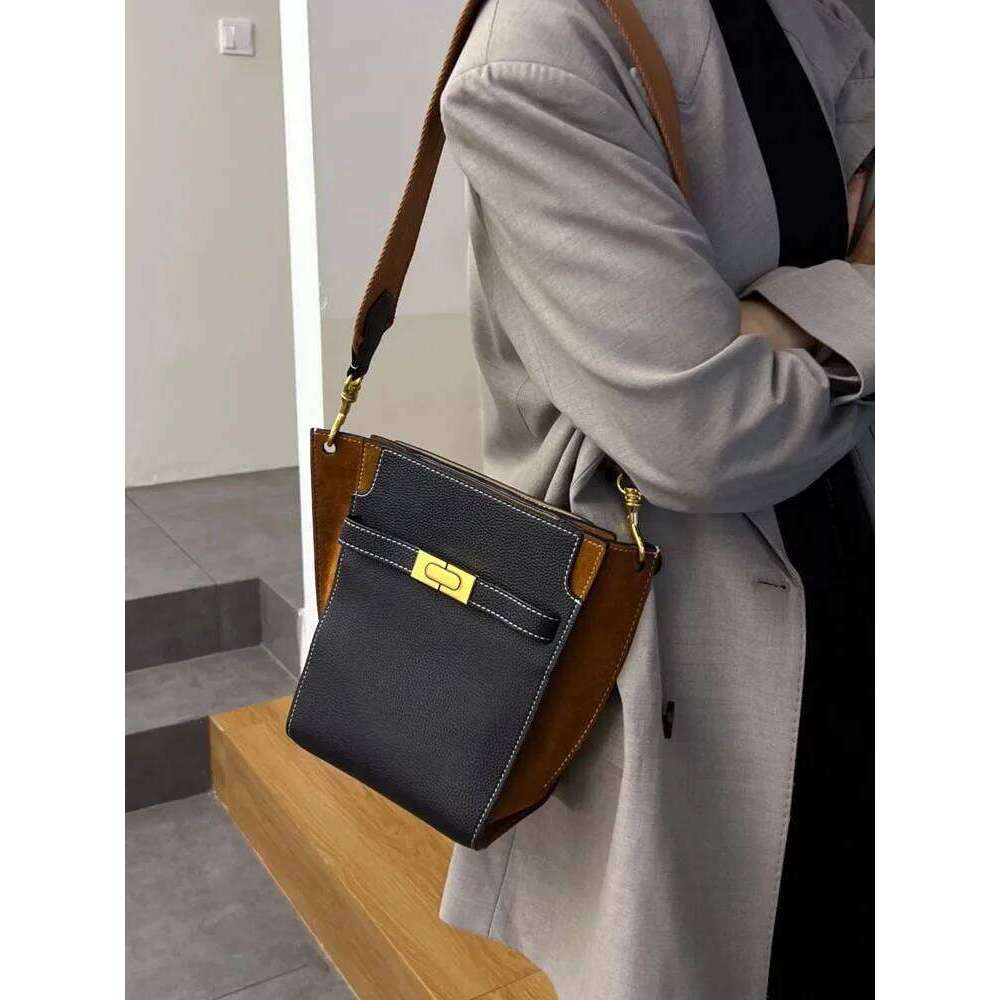 Office Ladies Genuine Leather Bucket Vintage Softshell Cowhide Comfortable Wide Strap Shoulder Bag Designer Crossbody Bags