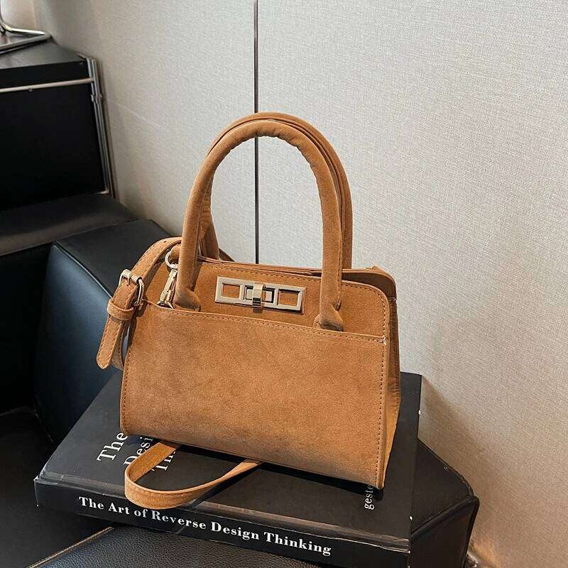 Stylish Retro Solid Color Women s Handbag Shoulder Metal Buckle Deco Adjustable Strap Crossbody Bag for Commuting Daily Use