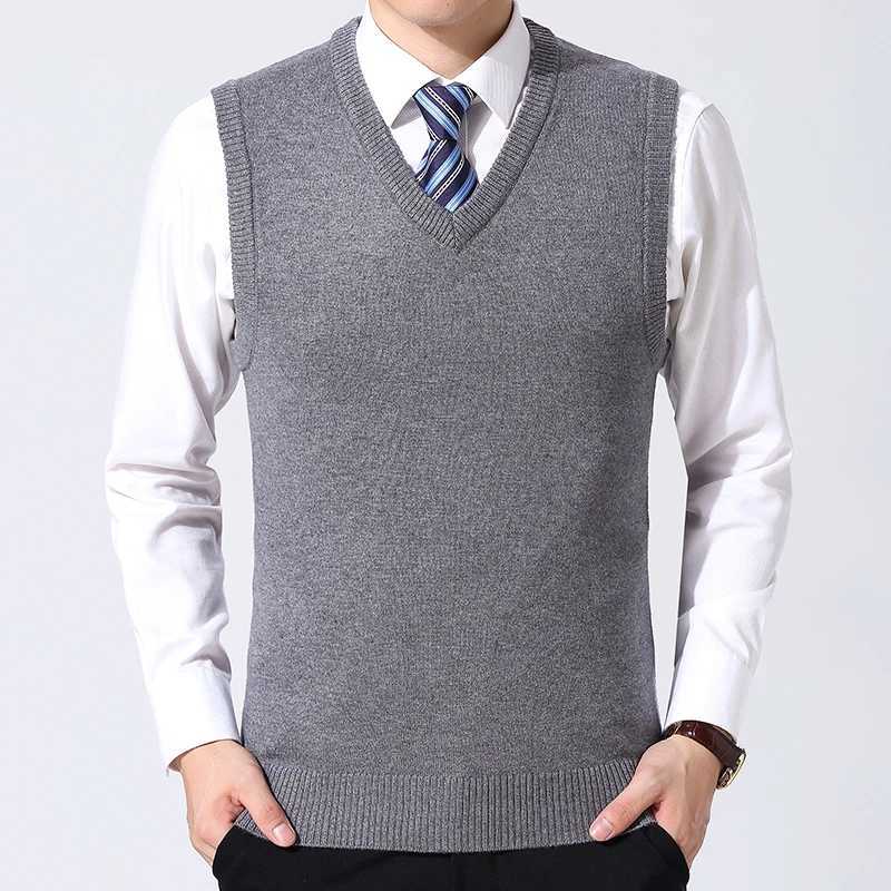 2025 New Fashion Brand Sweater Man Pullovers Vest Slim Fit Jumpers Knitwear Sleeveless Winter Korean Style Casual Clothing Men W251029