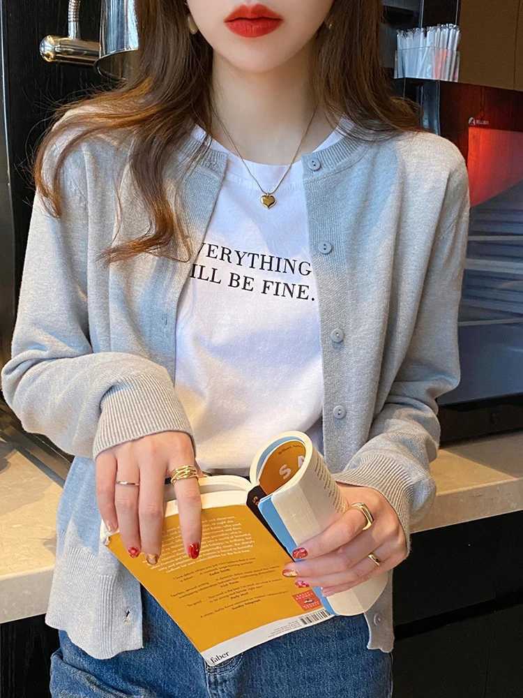 Fashion Autumn and Winter Womens Clothing Womens Cardigan Longsleeved Sweater New Round Neck Singlebreasted Womens KnitwearT251028