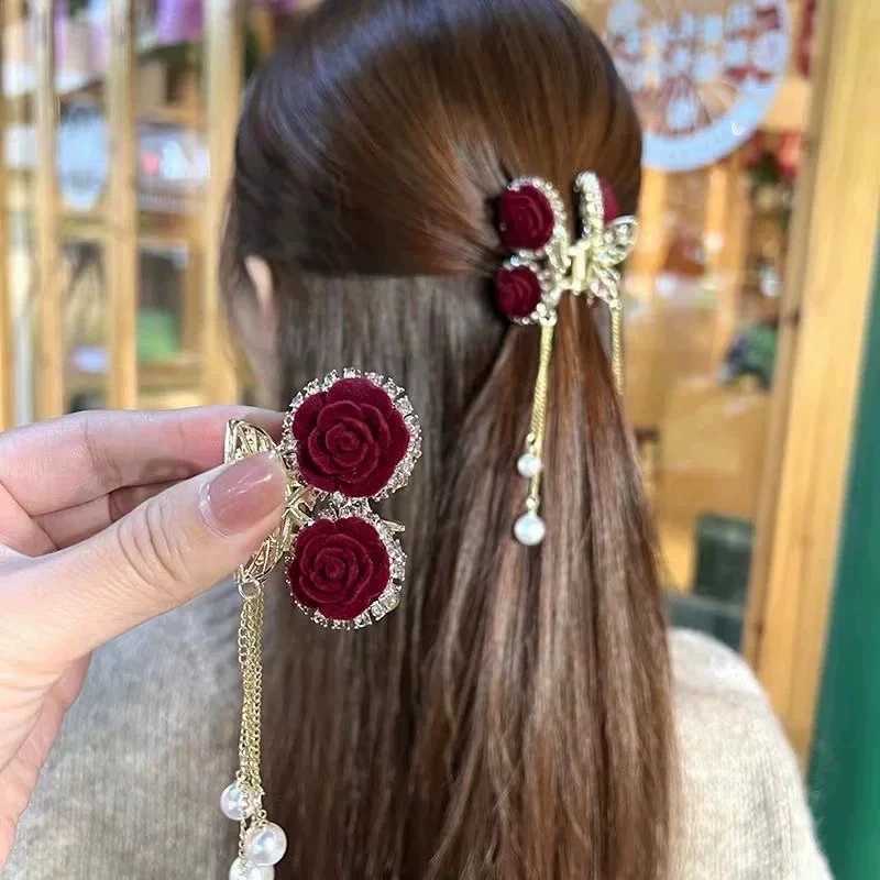 1pc Vintage Elegant Red Flocked Rose Tassel Hair Clip Stylish Ponytail Claw Crab Clip for Girls Women Delicate Hair AccessoriesW251028