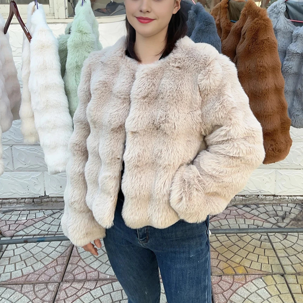 HOOOFUR Faux Fur Coat Women Style Short Fur Plush Collarless Top Short Top Autumn and Winter Warm and Trend 251029