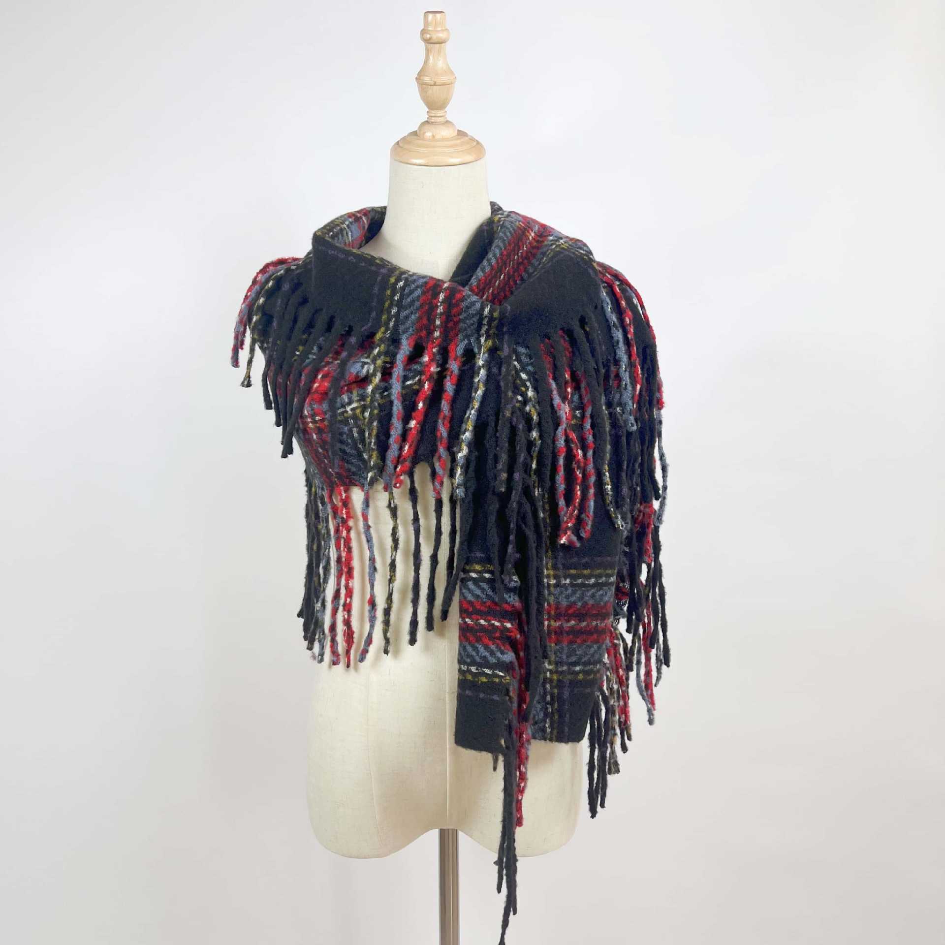 New Plaid Circle Scarf Female Imitation Cashwool Atmosphere Feeling All Kinds Of Tassel Scarf Casual Scarf 2025s hot
