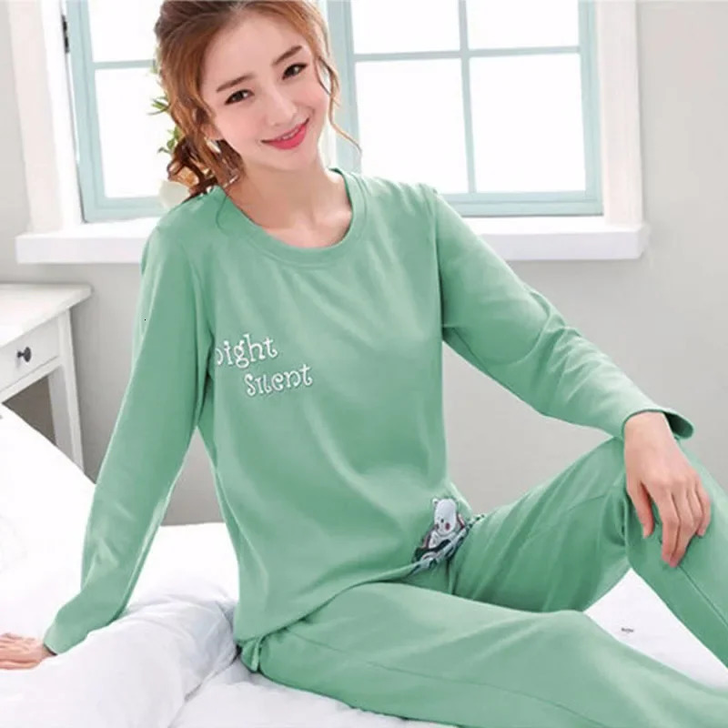 Ladies Pajamas Long Sleeved Cartoon Bear Student Casual Wear Set Easy to Wash Pullover Top and Pants TwoPiece Sleepwear 251029
