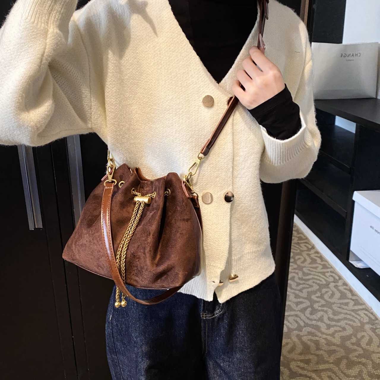 Luxury Nubuck Leather Shoulder Bag For Women Brand Designer Handbag And Purse 2024 New Bucket Crossbody Bag Mini Small Bolsas W251029