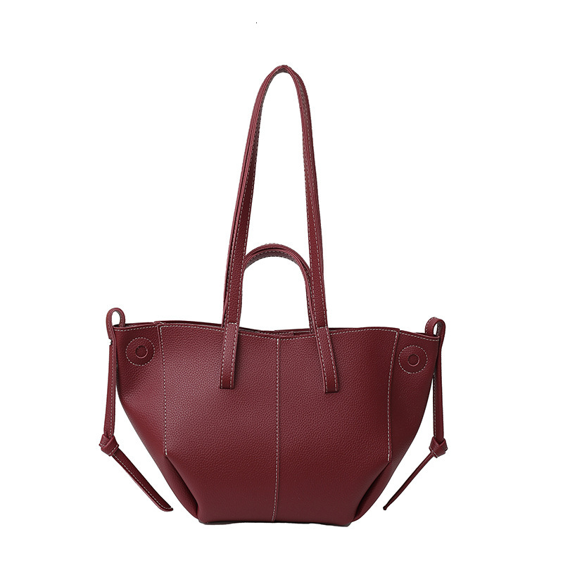 New minimalist shoulder bag, Korean style fashionable large capacity handbag, fashionable and popular women's shoulder bag, trendy designer bag