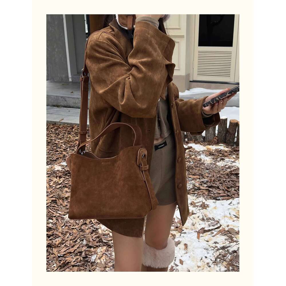 Designer bag 52 2026 Designer Winter Matte Maroon Color Top Handle Bucket Tote Large Suede Cow Leather Women Shoulder Bag Quality Nubuck Handbag