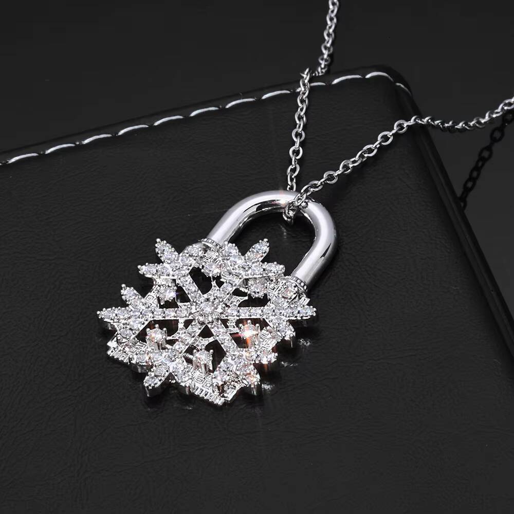 NUOYA Iced Out Diamond Snowflake Pendant Necklace with Fine Chain for Women Keybox Padlock Design Charm Pendant Fashion Jewelry Designer's style