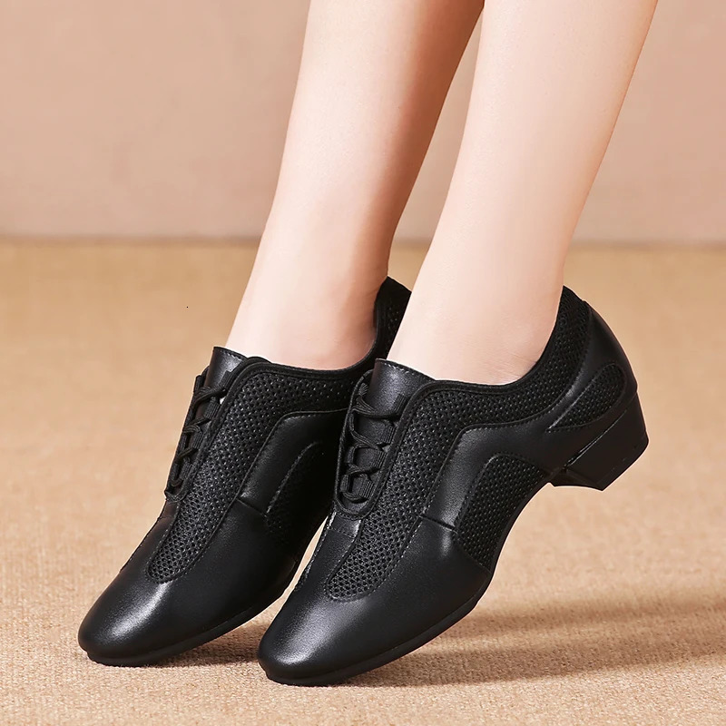 Women Ballroom Dance Shoes Latin Salsa Dance Shoes Soft Sole Professional Jazz Tango Shoes Dancing Lady Indoor 2cm Heels Sneaker 251023