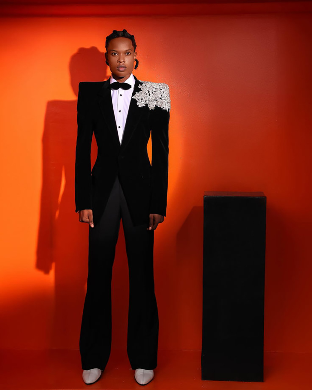 Vintage Men's Suit 2 Pieces Set Appliques Jacket Tailor-Made Groom Shawl Lapel Blazer Evening Prom Party Customized Coat Pants Plus Size