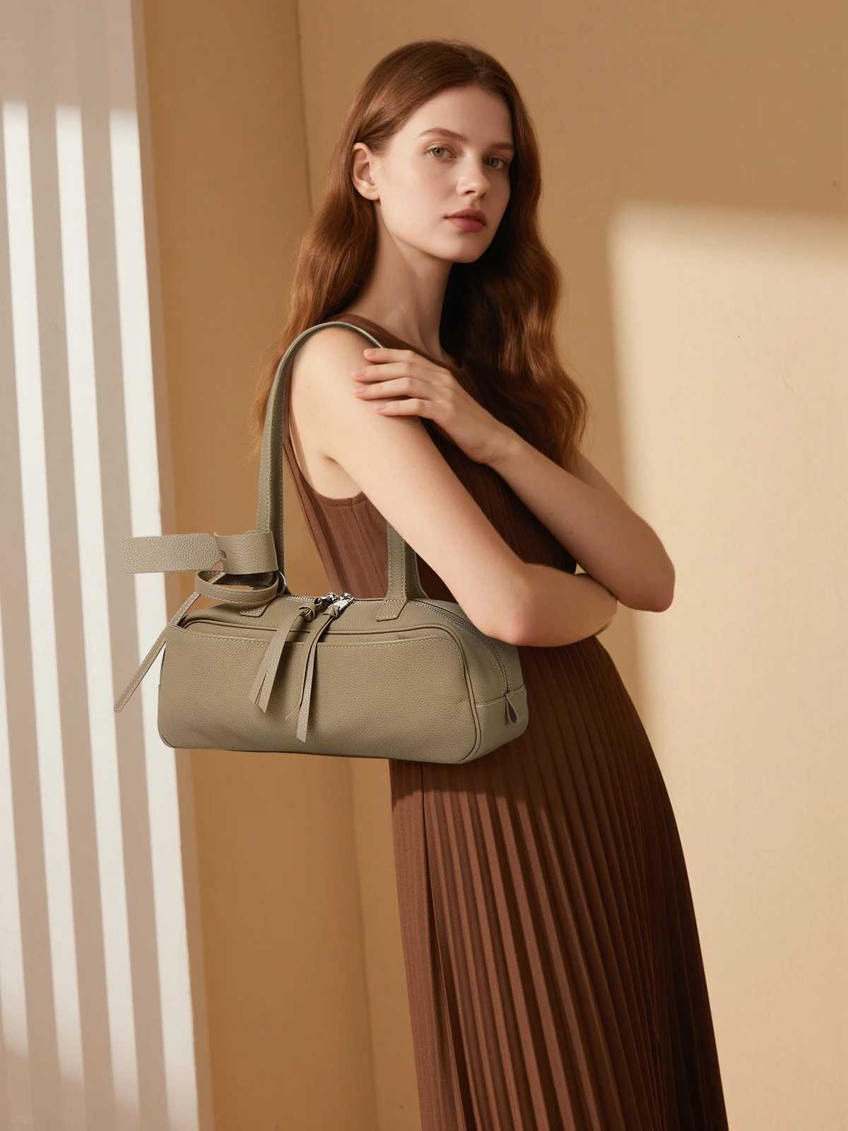 Designer bag Genuine Cow Leather Fi Wens Shoder Bag Travel Tote Luxury Desiger Brand Ladies Handbag Armpit Purse Cowhide New Y251029