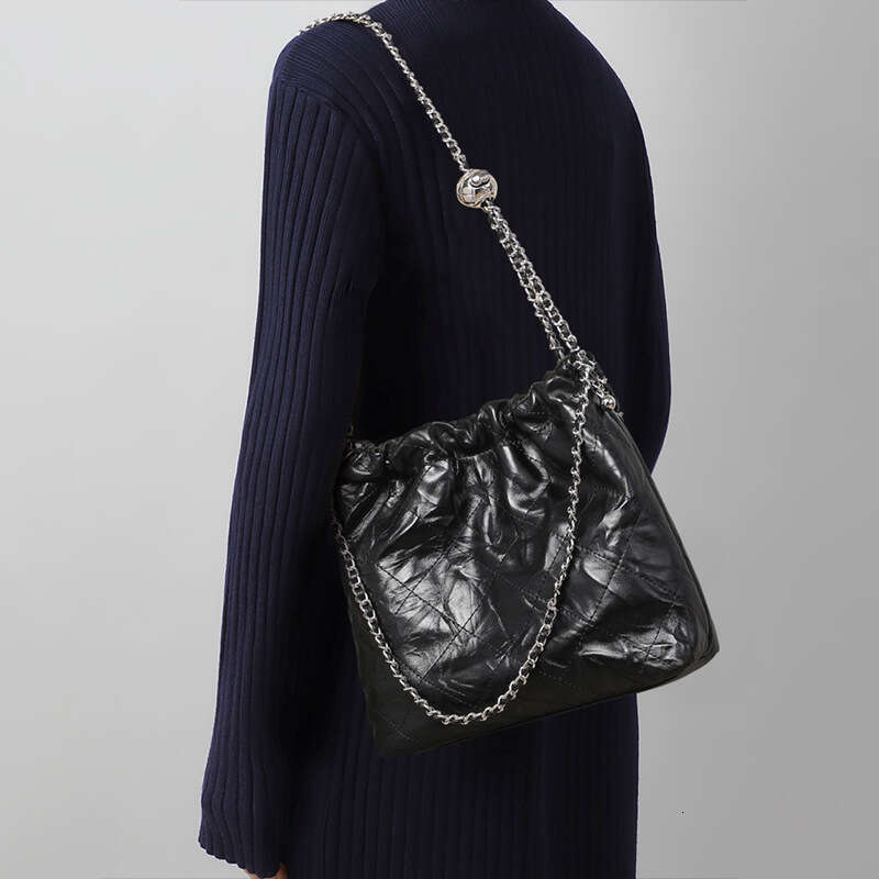 Luxury Bag Designer Autumn Winter New Genuine Leather Bucket For Women Crossbody Large Capacity Chain Bag Commuter Shoulder