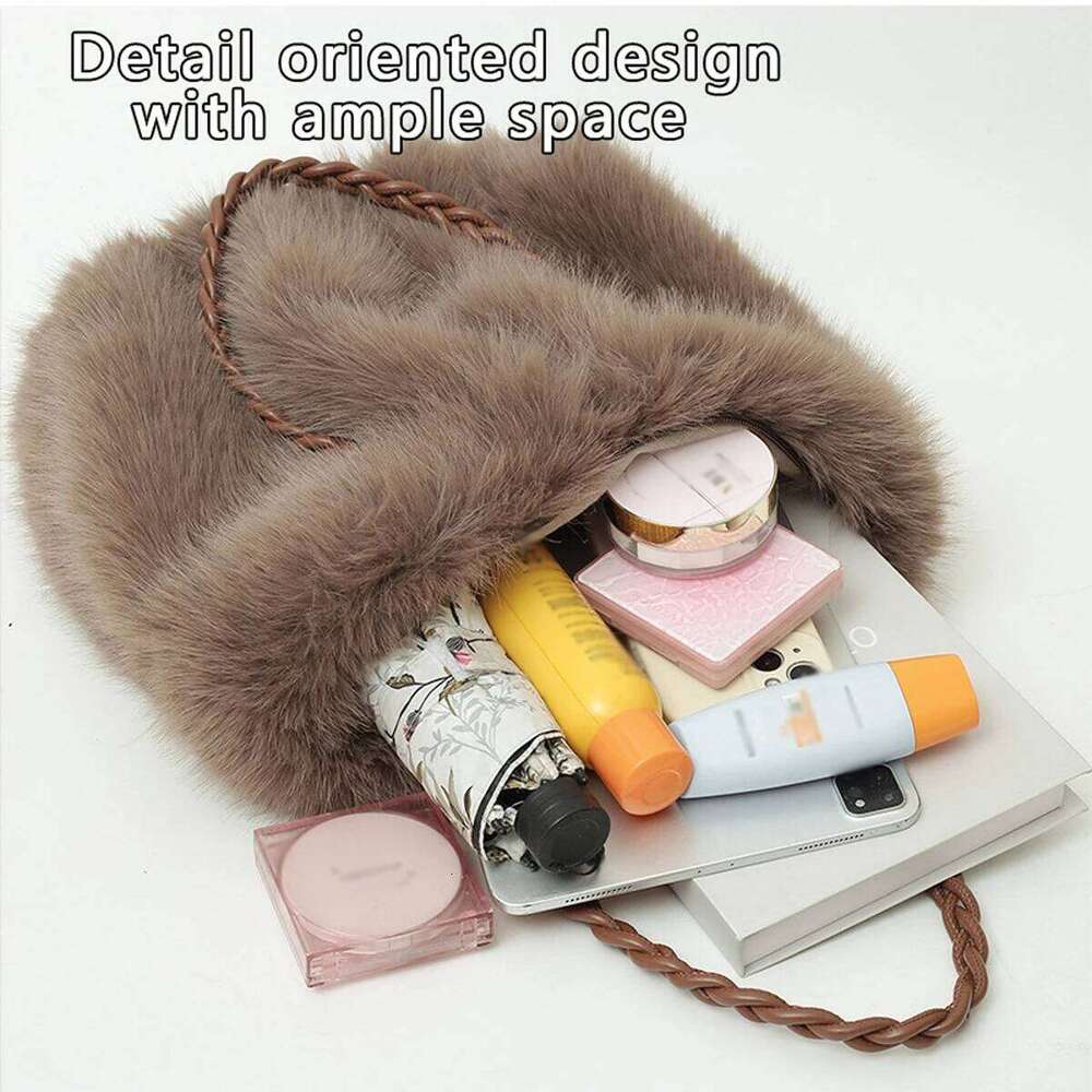 Women's Fashionable Plush Large Capacity Tote High-End Pleated Fox Fur Shoulder Crossbody Commuter Bag With Metal Chain