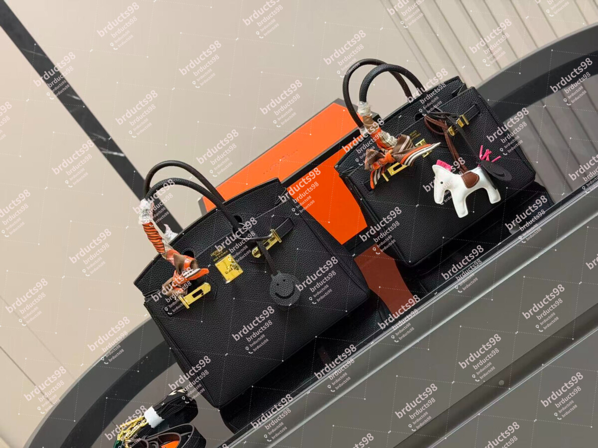 High Quality Designer Handbag Women's Large Capacity Multifunctional Handbag Metal Buckle Decoration Lychee Pattern Fashion Shoulder Bag Fast Shipping 89 20