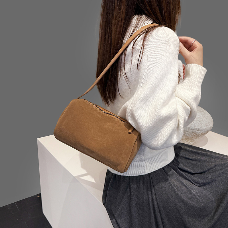 New popular women's armpit bag, fashionable and high-end retro single shoulder women's crossbody bag, fashionable and trendy designer bag