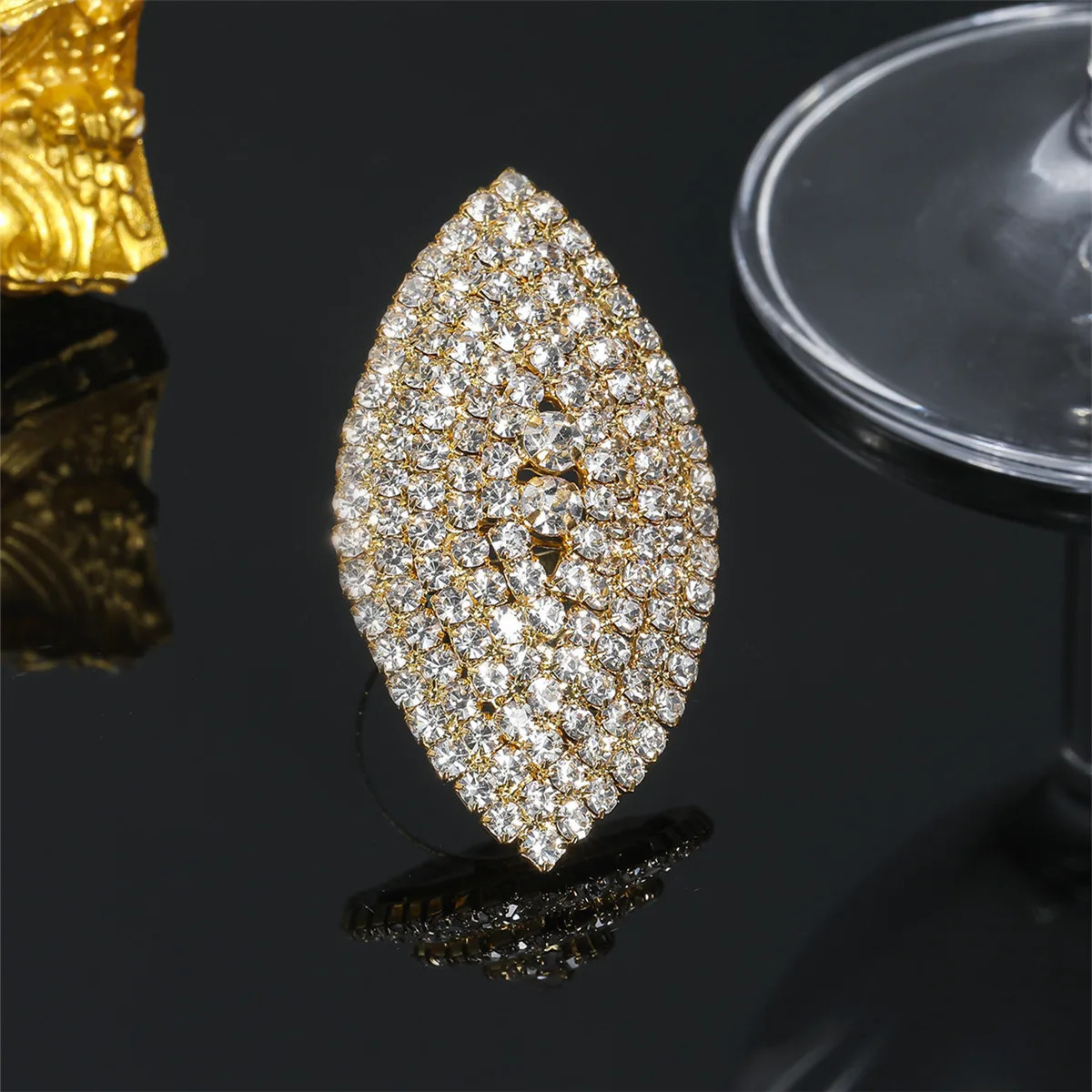 TREAZY Sparkling Rhinestones Crystal Wedding Rings For Women Fashion Bridesmaid Bridal Big Rings Adjustable Statement Jewelry 251023