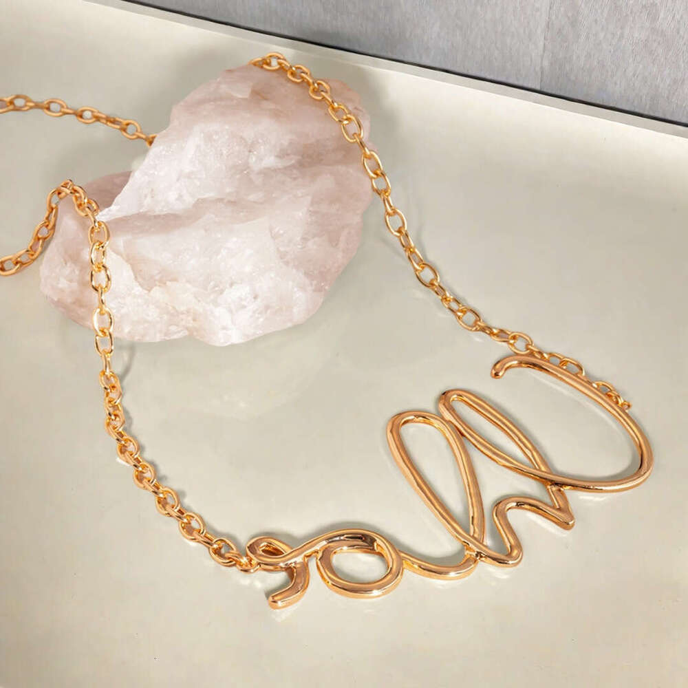 New Women's Gold Letter Waist Autumn Winter, High-end Metal Chain Thin Belt for Dresses and Pants