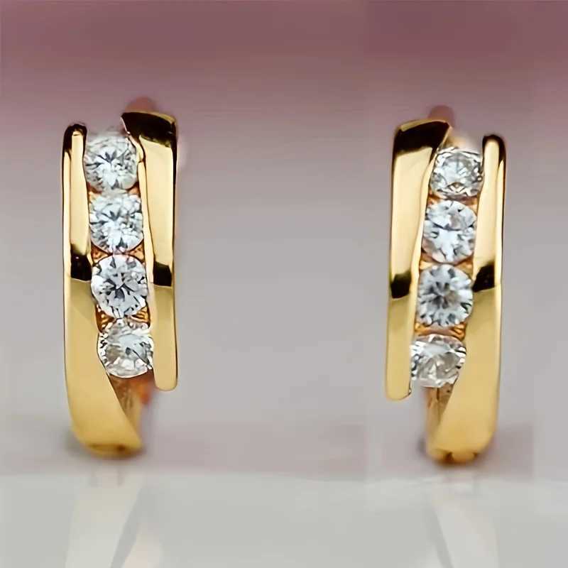 Small Circle Hoop Earrings with Cubic Zirconia Exquisite Gold Color Earrings for Women Temperament Versatile Ear JewelryW251030