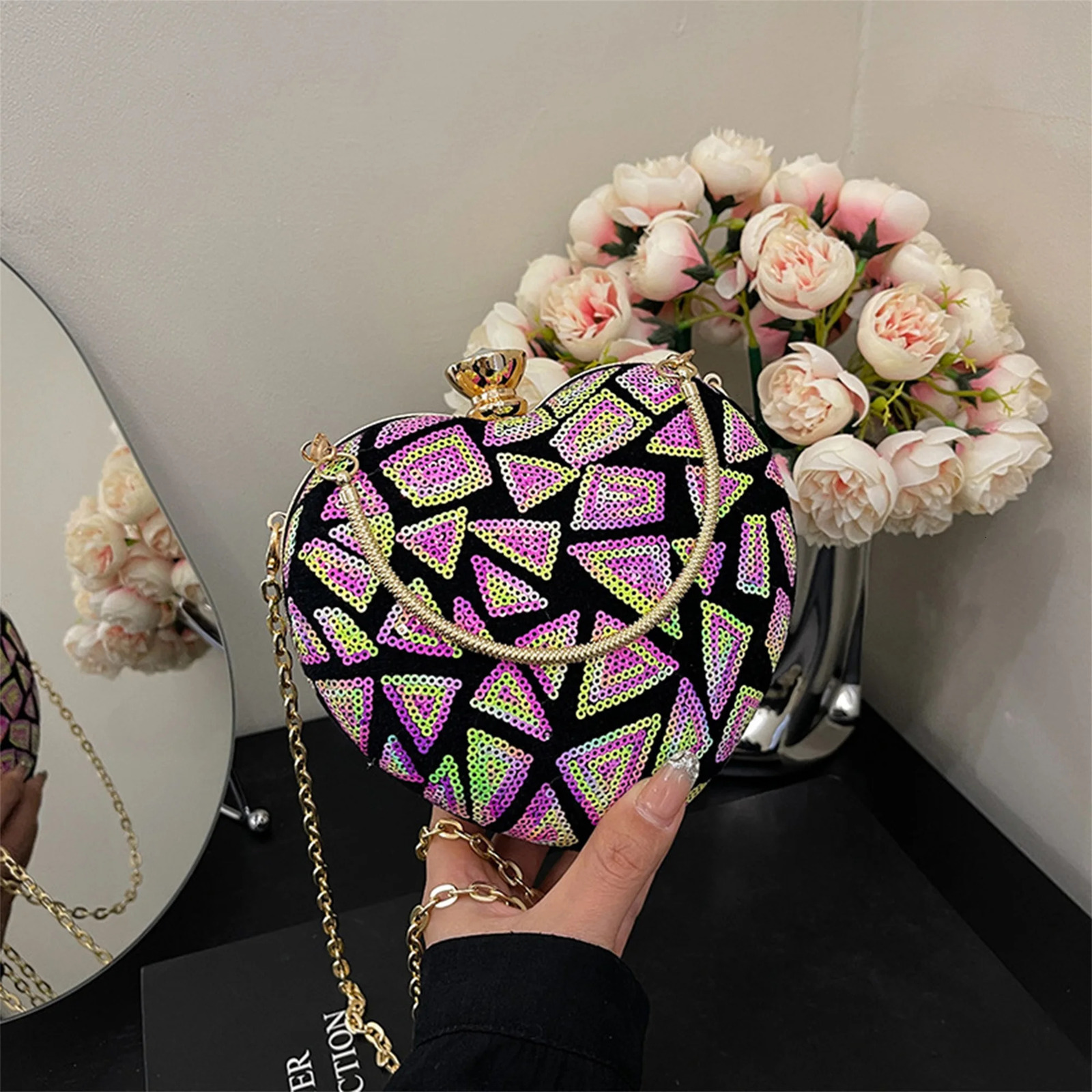 Elegant Rhinestone Embellished Heart Shaped Clutch Purse with Detachable Chain Strap for Women s Evening Party 251023