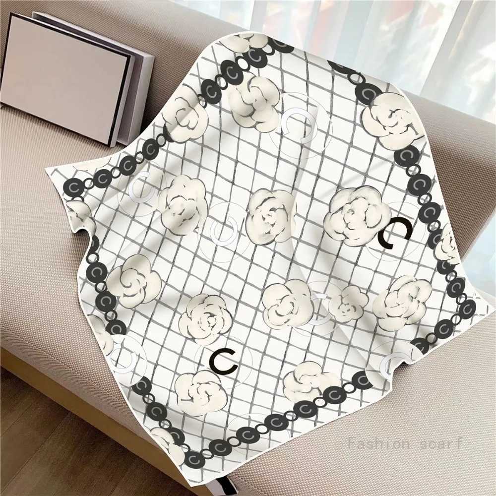 French 90cm Plaid Rose Twill Silk Women Travel Sunscreen Shawl Large Square Scarf Headscarf Scarf Head Scarfs for Women LuxuryW251029