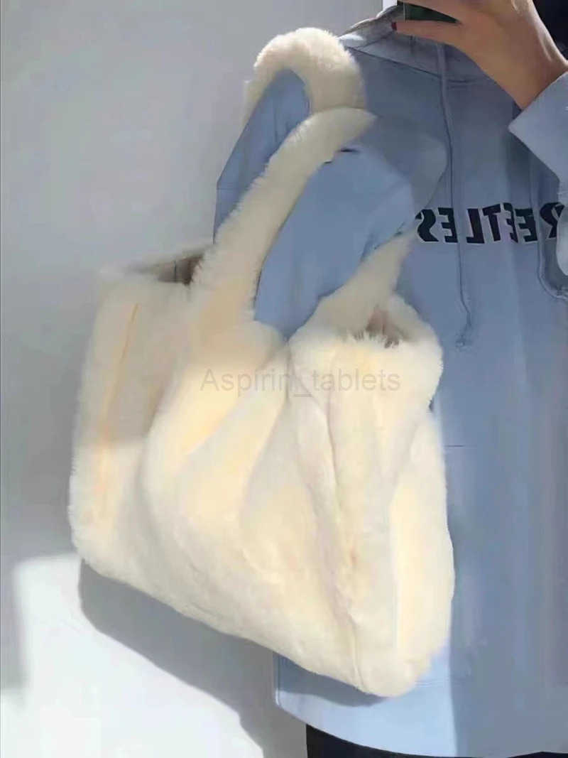 Fashion Winter Large Capacity Fluffy Shoulder Bag Soft Plush Tote Handbag Casual Warm Shopping Bag M251030