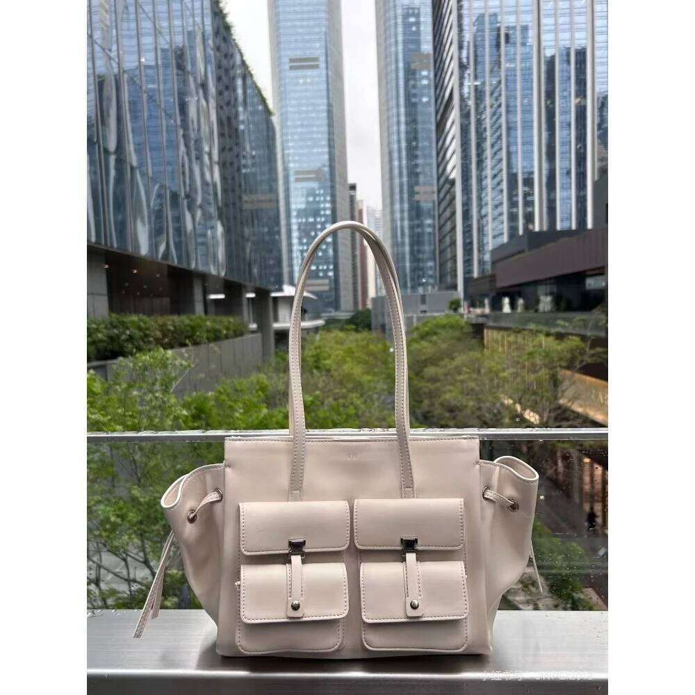 Designer Bags JW PEI Pocket Linda Handheld Tote Women Large Capacity Niche High-End Single Shoulder Underarm Bag Hot Selling