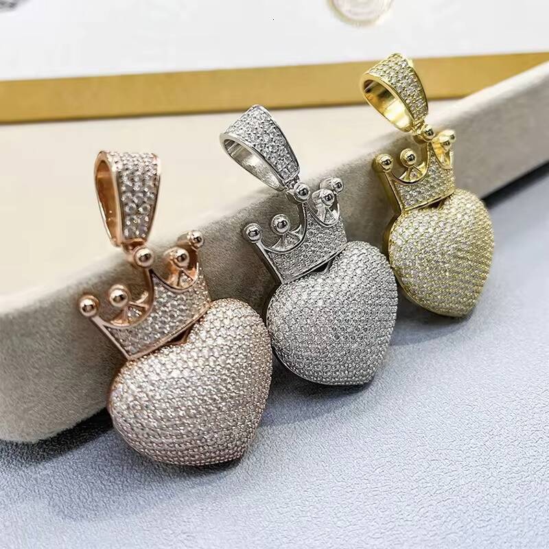 Hip Hop 925 Sterling Silver Bling Iced GRA VVS Moissanite Crown Heart Pendant Pass Diamond Tester Jewelry for Men and Women