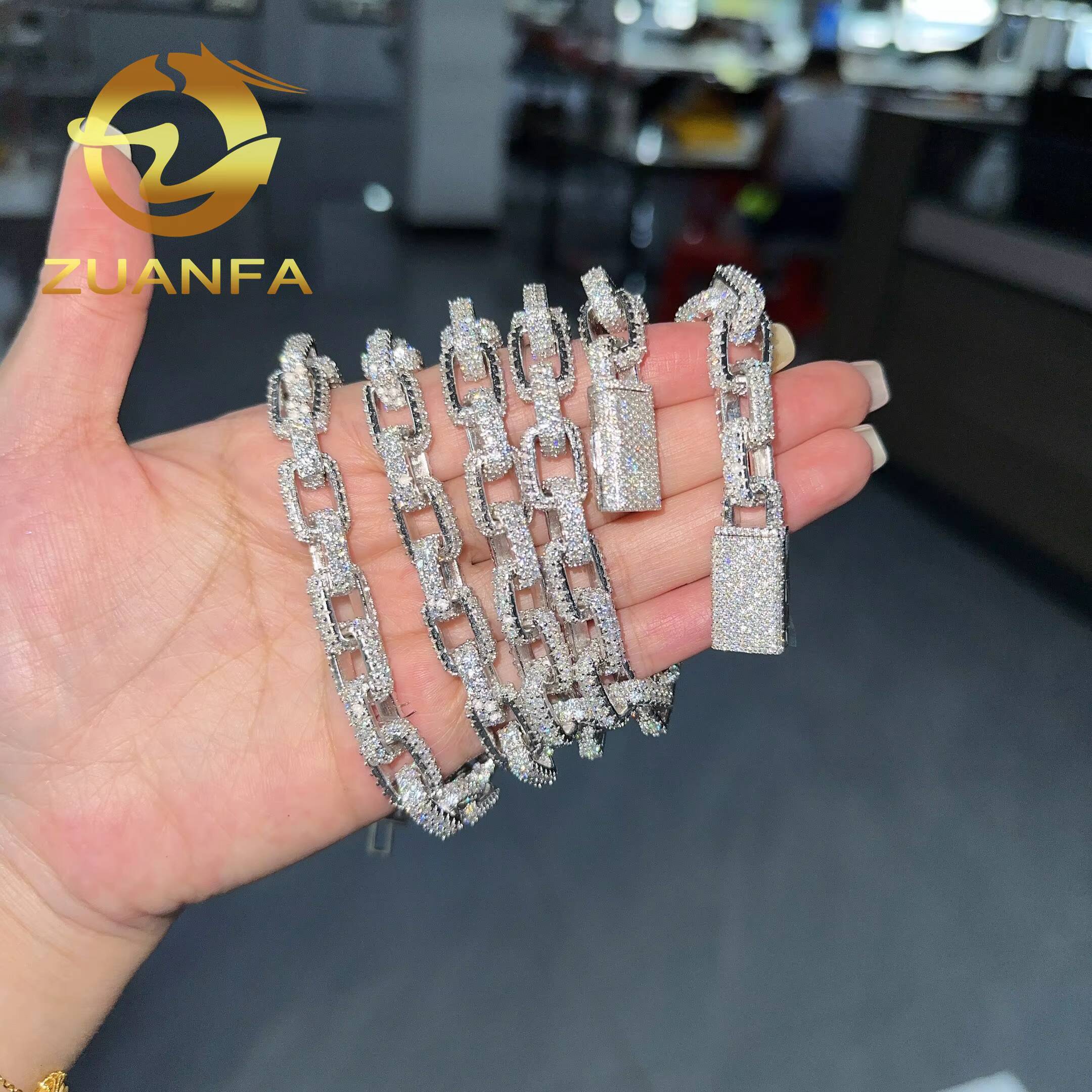 GRA Certified 925 Solid Silver Moissanite Diamond Hip Hop Jewelry 10mm Moissanite Cuban Link Iced Out Moissanite Chain Cuban