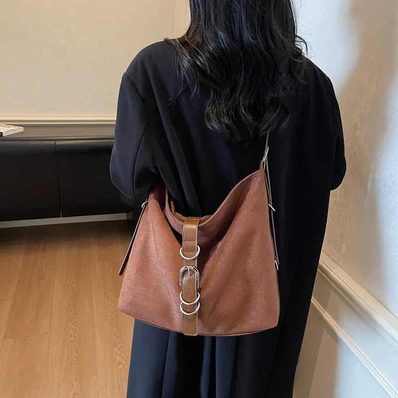 Designer bag Suede Tote Bags for Wen Shoder Bags Trendy Fiable Bucket Bag Large Capacity Crossbody Bags for Wen Bolsos Mujer Y251029