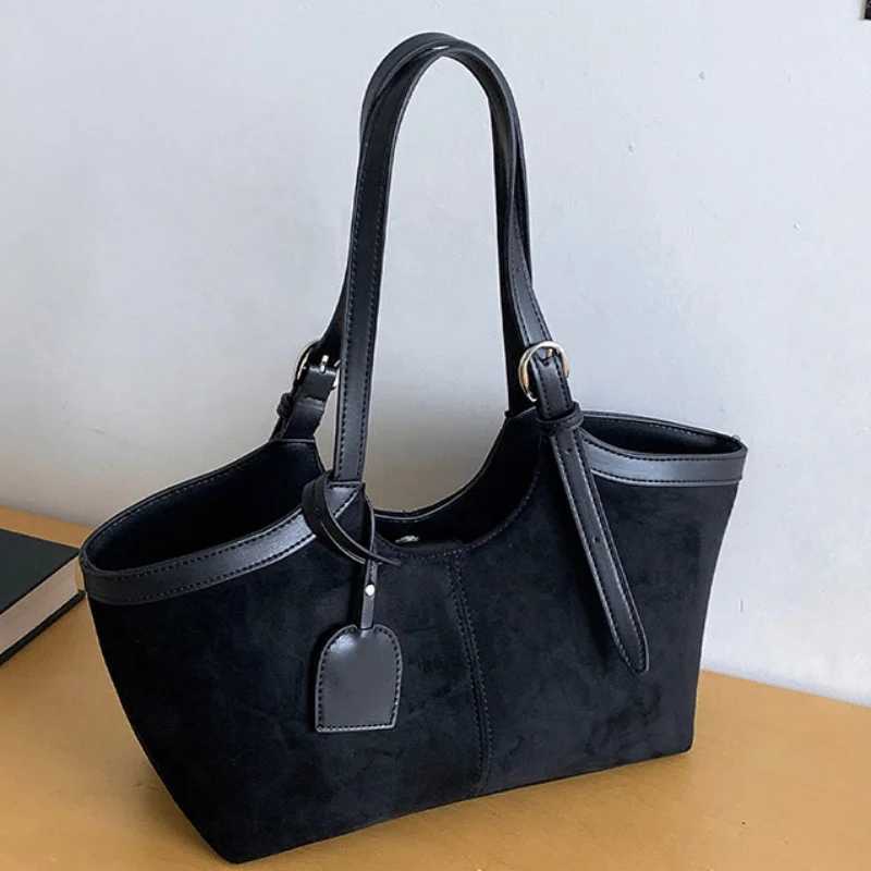 Designer bag Brand Wens Basket Bag Pahwork Design Versatile Handbag Large Capacity Autumn Winter Cmuting Shoder Underarm Bag Y251029