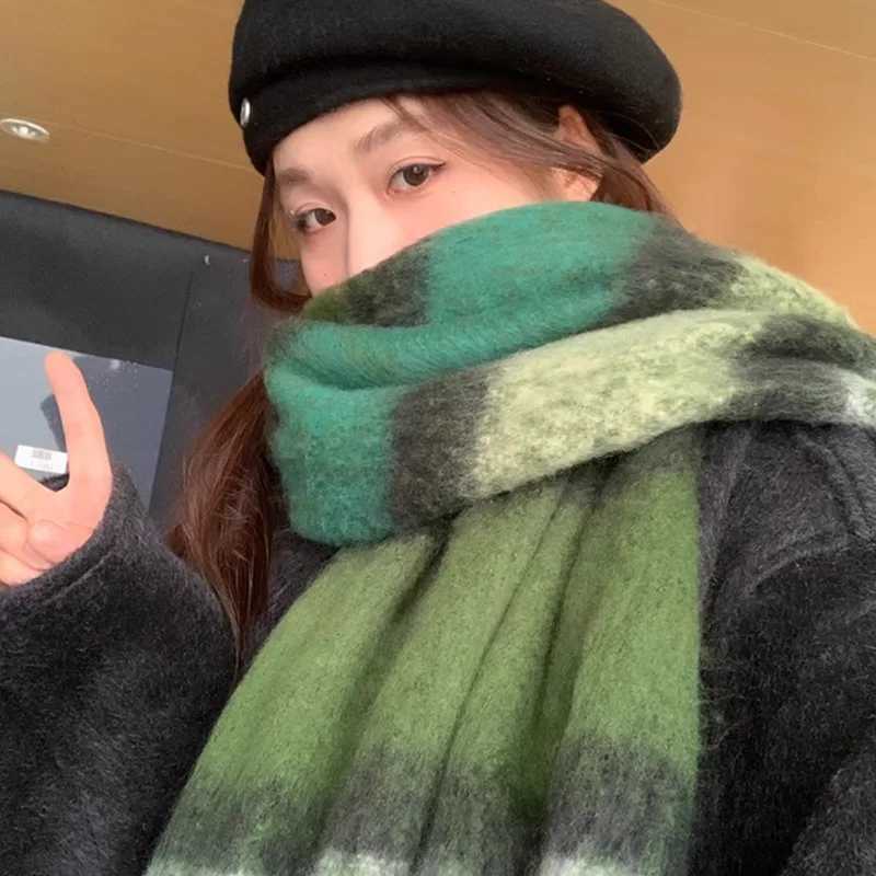 Koreanstyle striped scarves unisex winter mufflers suitable for students and couples can also be used as shawlsW251030