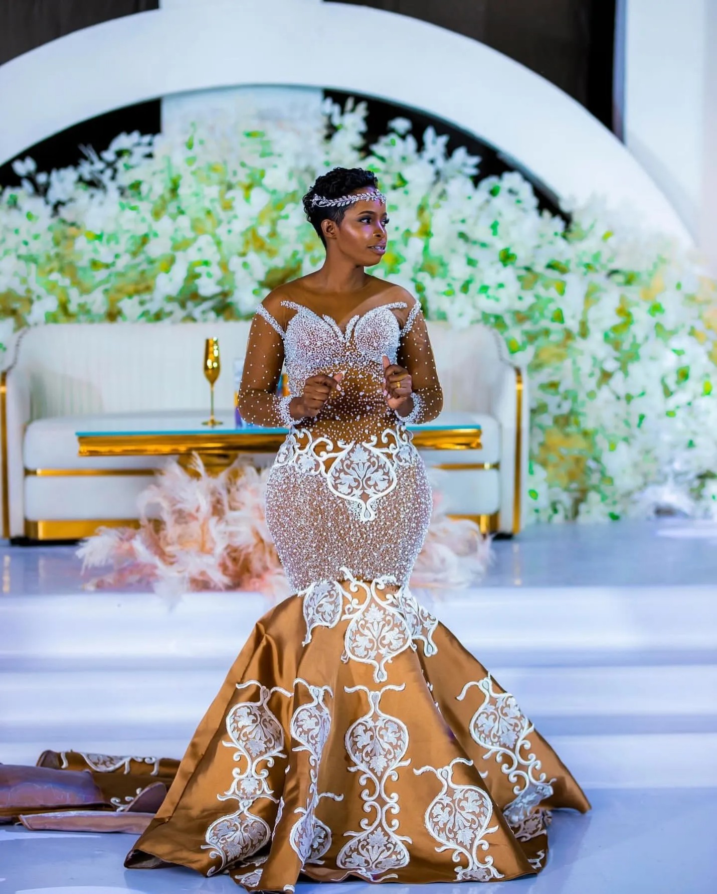 Gold Mermaid Wedding Dresses Plus Size Lacefull Full Sleeves Lace Crystals Bridal Gowns Dress Vestidos De Novia