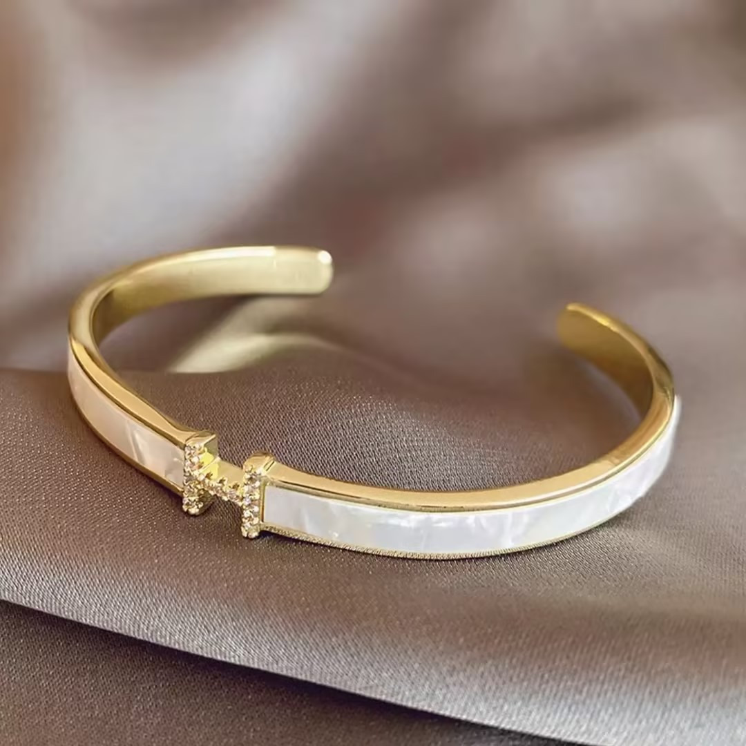 Gold Tone Letter Shaped Bangle Bracelet With Accents Stylish Birthday Jewelry Gift For Her High Quality And Chic Accessory TUES
